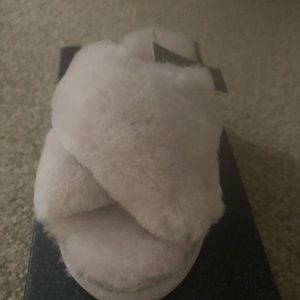 SOLD BNWB emu Mayberry ash 9